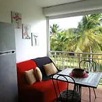 Appartement face à la mer et plage à l\'anse des rochers Guadeloupe